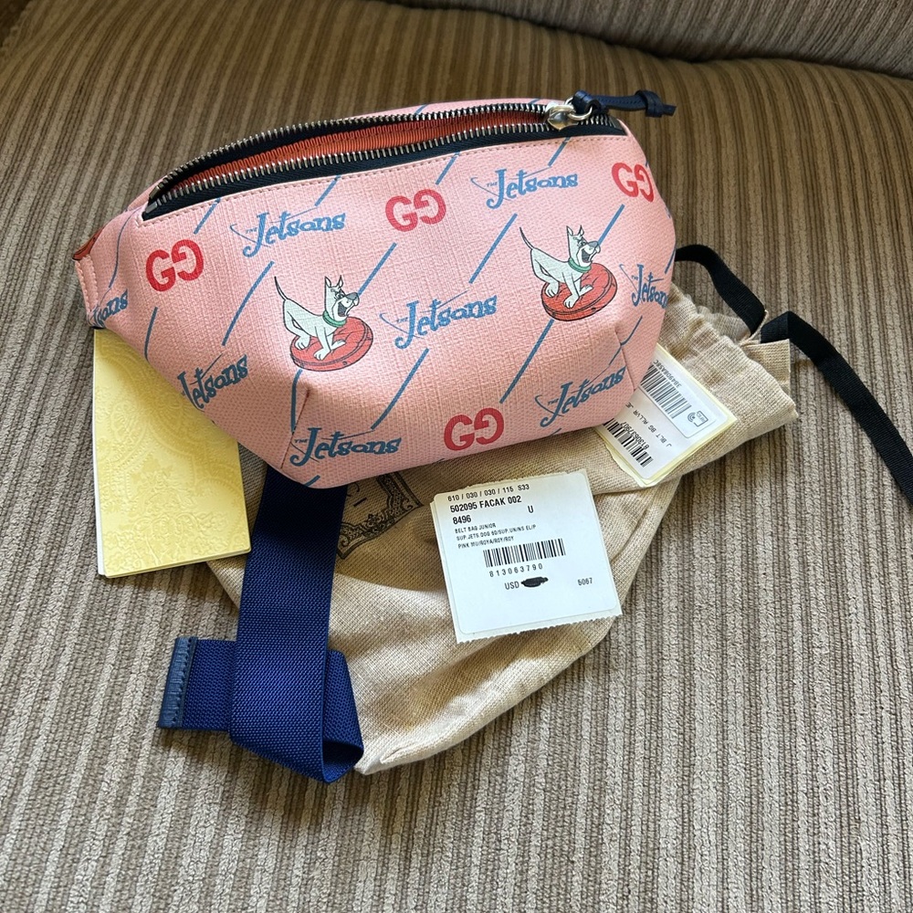 Stylish Pink Belt Bag - Picture 4 of 9